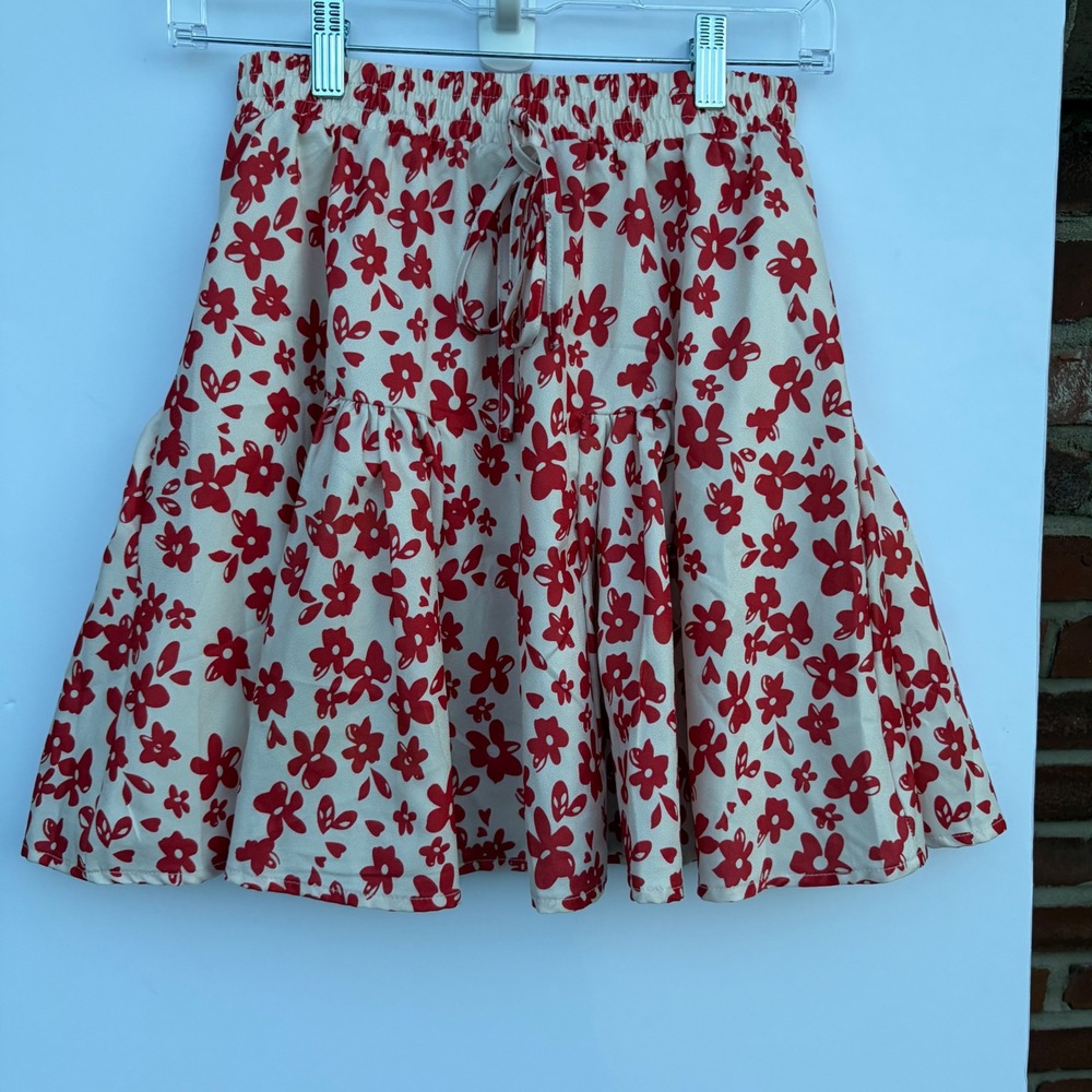 Kendall + Kylie Red Floral Tiered Mini Skirt Elastic Waist Cream Small